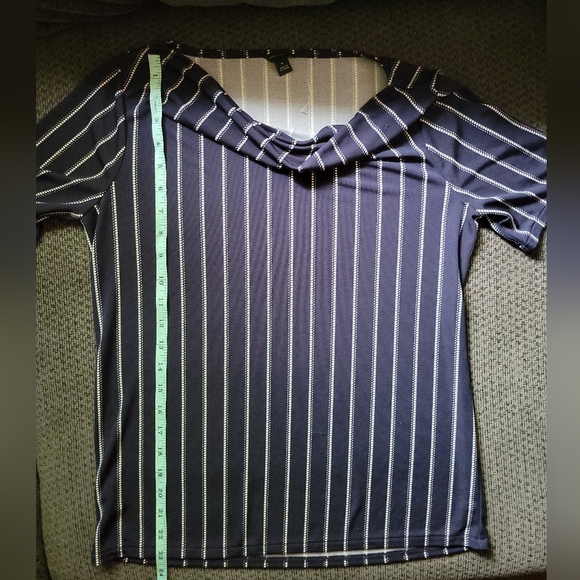 NWOT Ann Taylor, Size M,  Blue Striped,  Cowl neck shirt - Picture 5 of 6